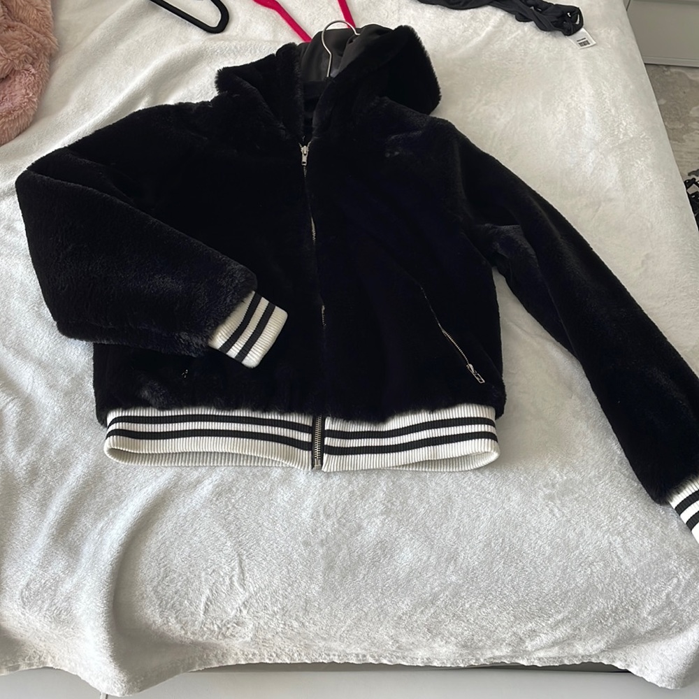 fur zip coat